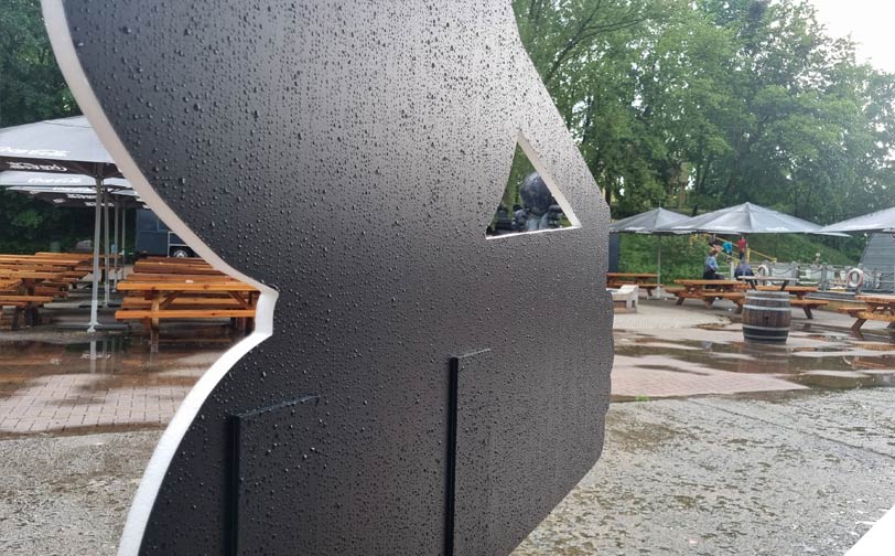 Figurenaufsteller Rückseite Schwarz
