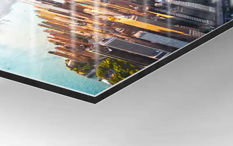 aluverbundplatte dibond folienkaschiert foliendruck glaenzend folierung material plattendruck