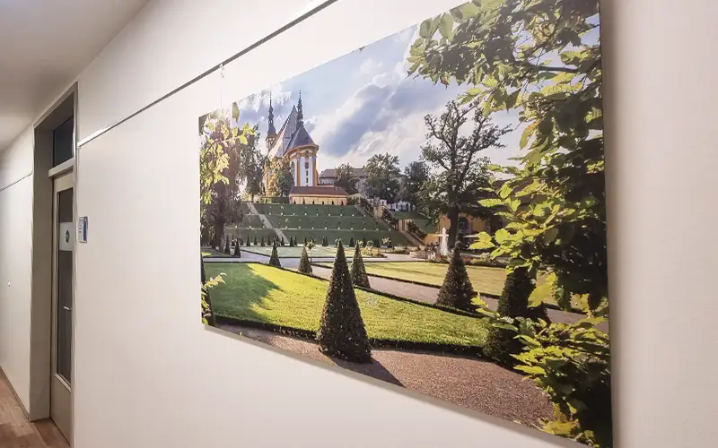 dibond wandbilder galerie schienen plattendruck