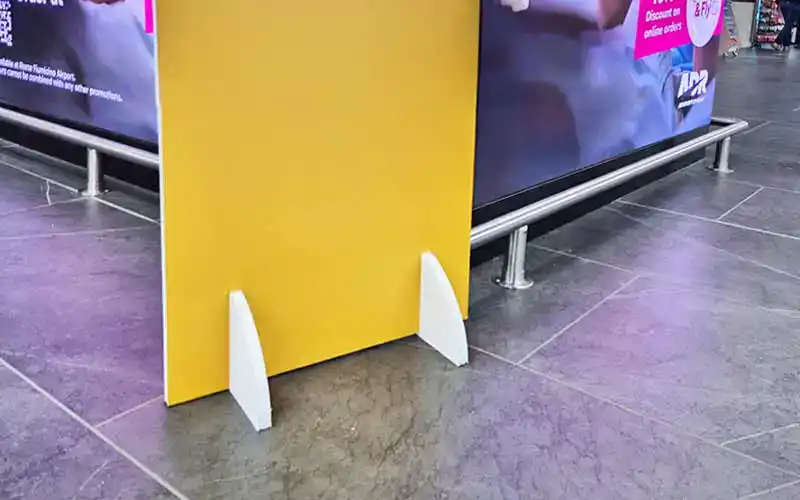 display infoaufsteller kreuzfuss leichtschaumplatte plattendruck