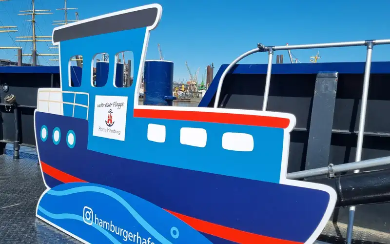 event aufsteller konturschnitt guckloecher plattendruck