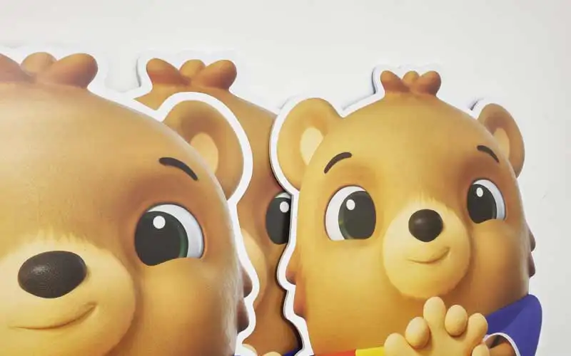 aufsteller plattendruck referenz individuelle aufsteller konturschnitt produktion