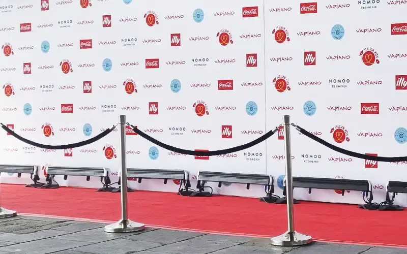 XXX logowand pressewand textildruck framlessrahmen bannerdruck brandschutz zertifiziert