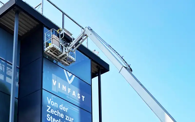 montage folien hebebuehne folierung referenz montage folien hebebuehne folierung referenz