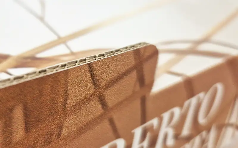 pappdisplay wabenpappenplatte konturschnitt plattendruck