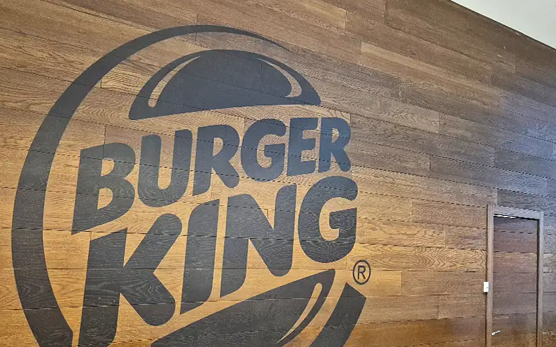 schablonenfolie holz beschriftung folierung pos retail