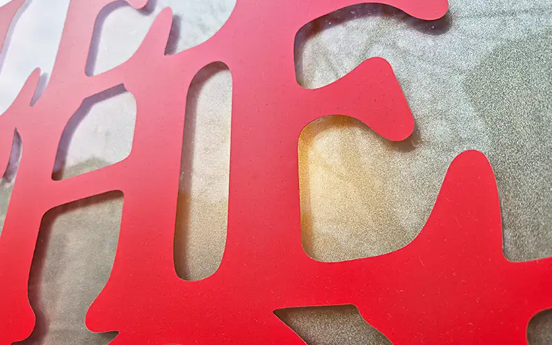 schneideplott frontseitig rueckseitig glasdekorfolie glasscheibe beschriftung